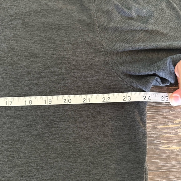 Vuori Strato Tech Polo Shirt Mens XL Gray Performance Stretch Short Sleeve - Picture 8 of 9